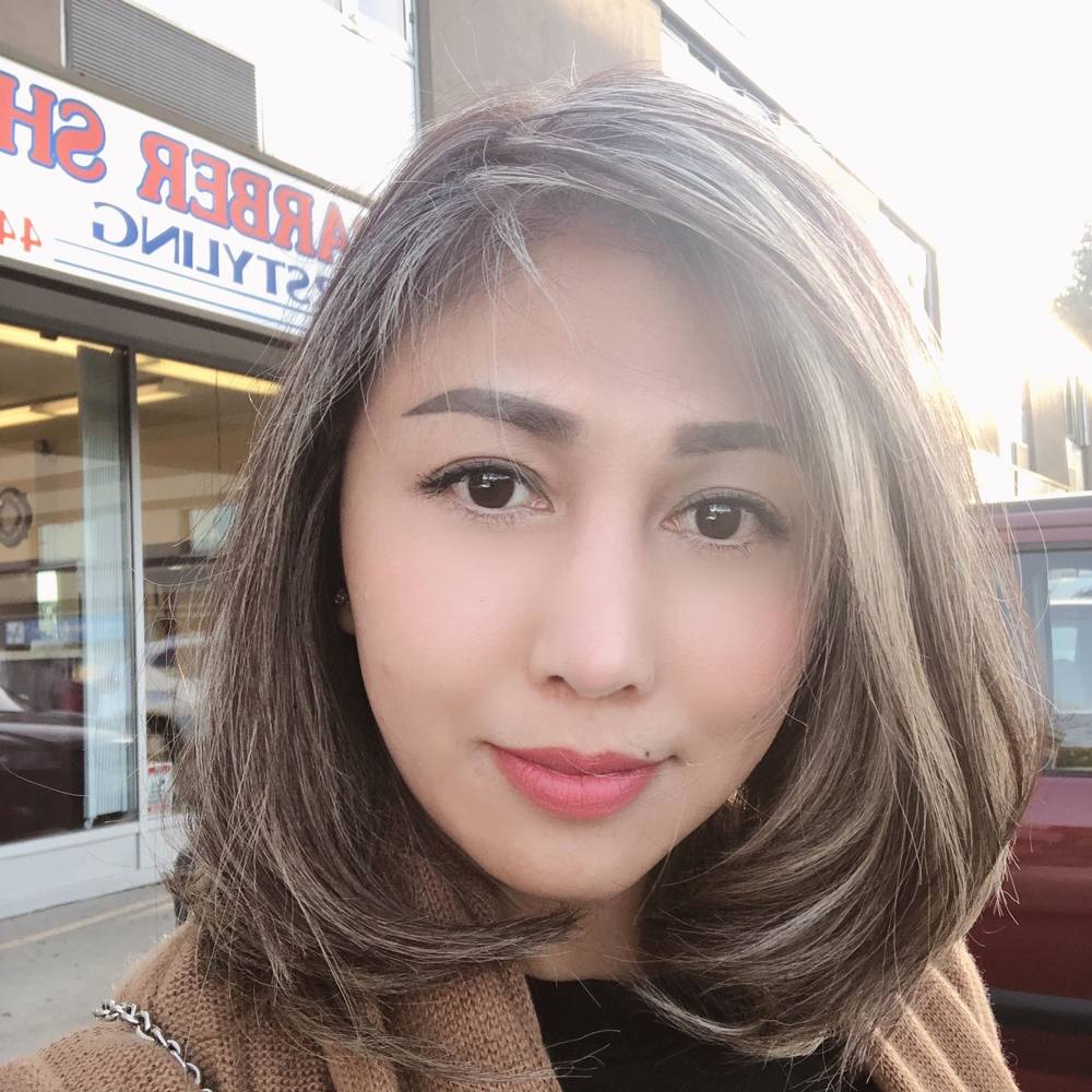 Meet your Posher, Mia